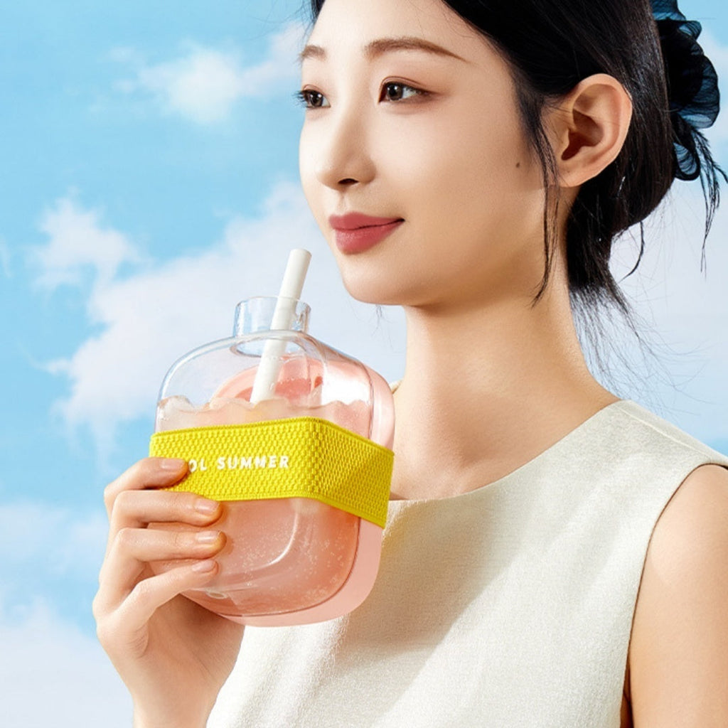 💚💚One-Click Molding Cooling Cup,Instant Ice Maker,Zero-Contact Design,Straw Included,Curling Mold,Portable & Stylish Chilled Drink