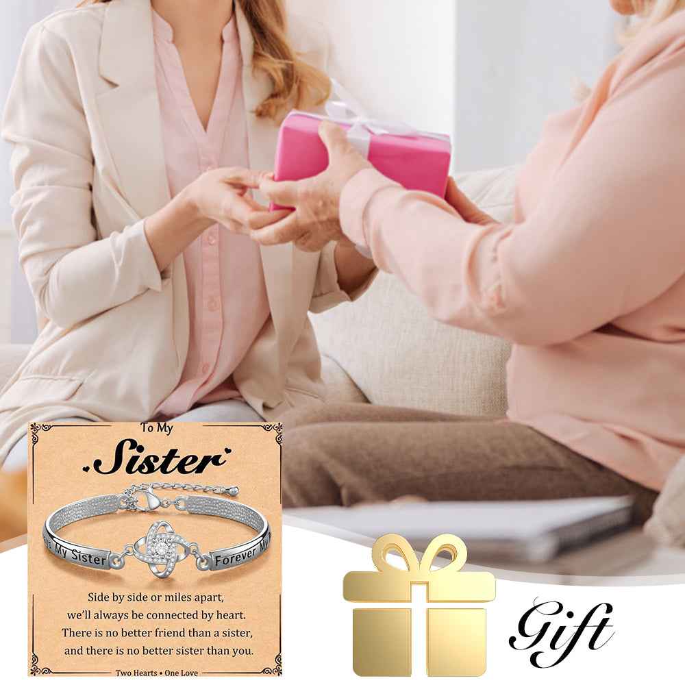 🌷A Bracelet That Celebrates Your Unbreakable Friendship ❤️The Lucky Four-Leaf Clover Bracelet A symbol of luck, love, and the bond between best friends.