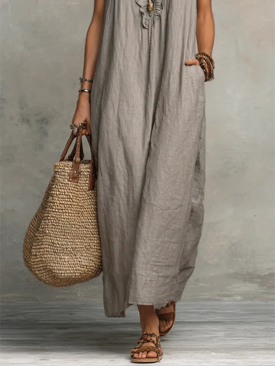 Flowy Ruffle V-Neck Maxi Dress – Elegant, Slimming & Effortlessly Chic